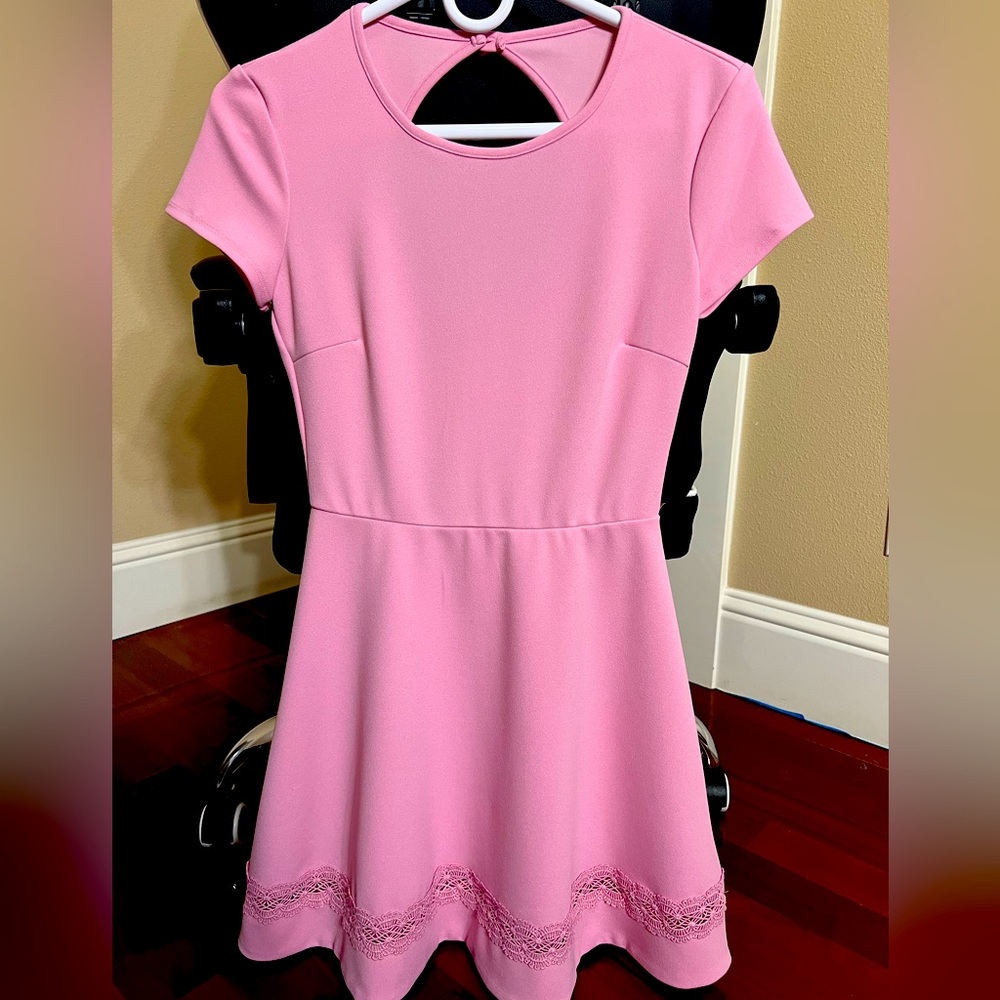 B. Darling, Size 5/6, Pink, Backless